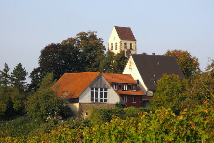 Haus der Besinnung in Betberg - Schweigen Gästehaus Kirche